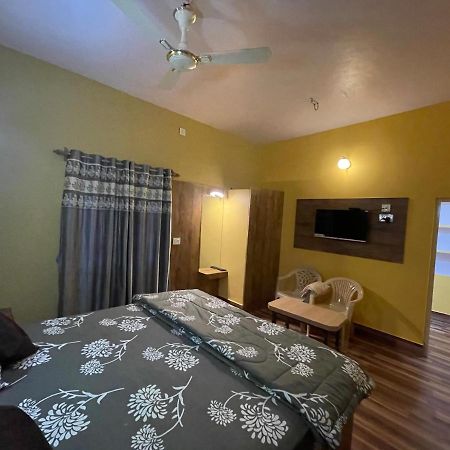 Hotel Lake Queen Rambha Экстерьер фото
