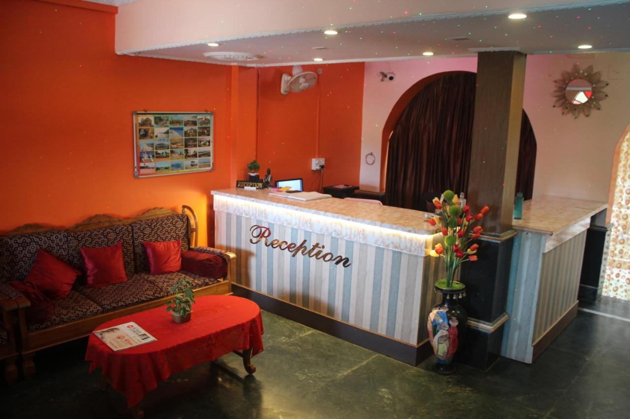Hotel Lake Queen Rambha Экстерьер фото